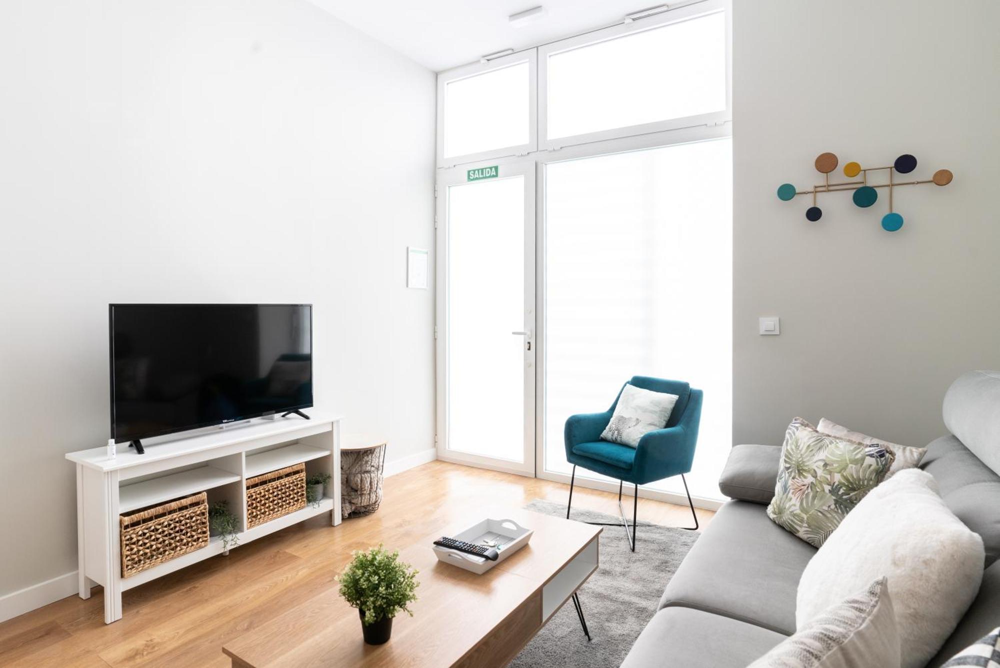 Bright And Airy 2 Bedroom Apartment In Madrid Exterior photo
